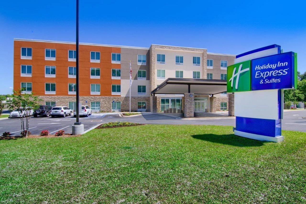 Holiday Inn Express & Suites Mobile - University Area, An Ihg Hotel Exterior foto